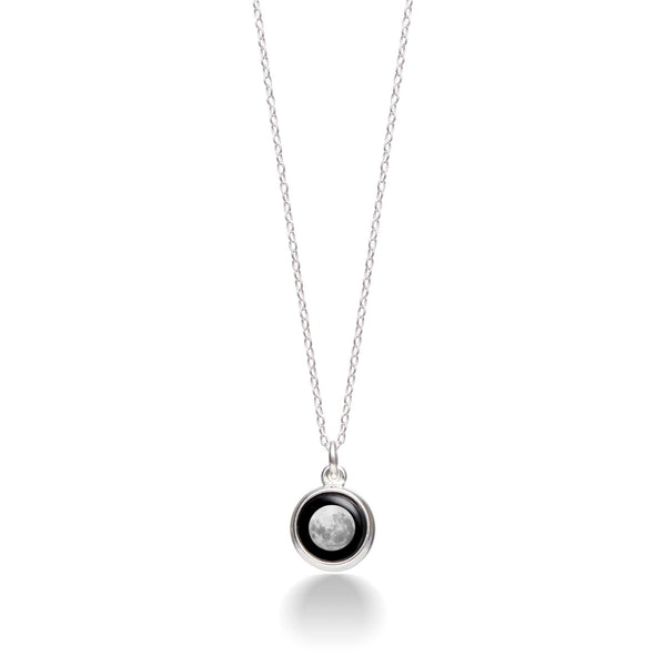 Mini Simplicity silver pendant
